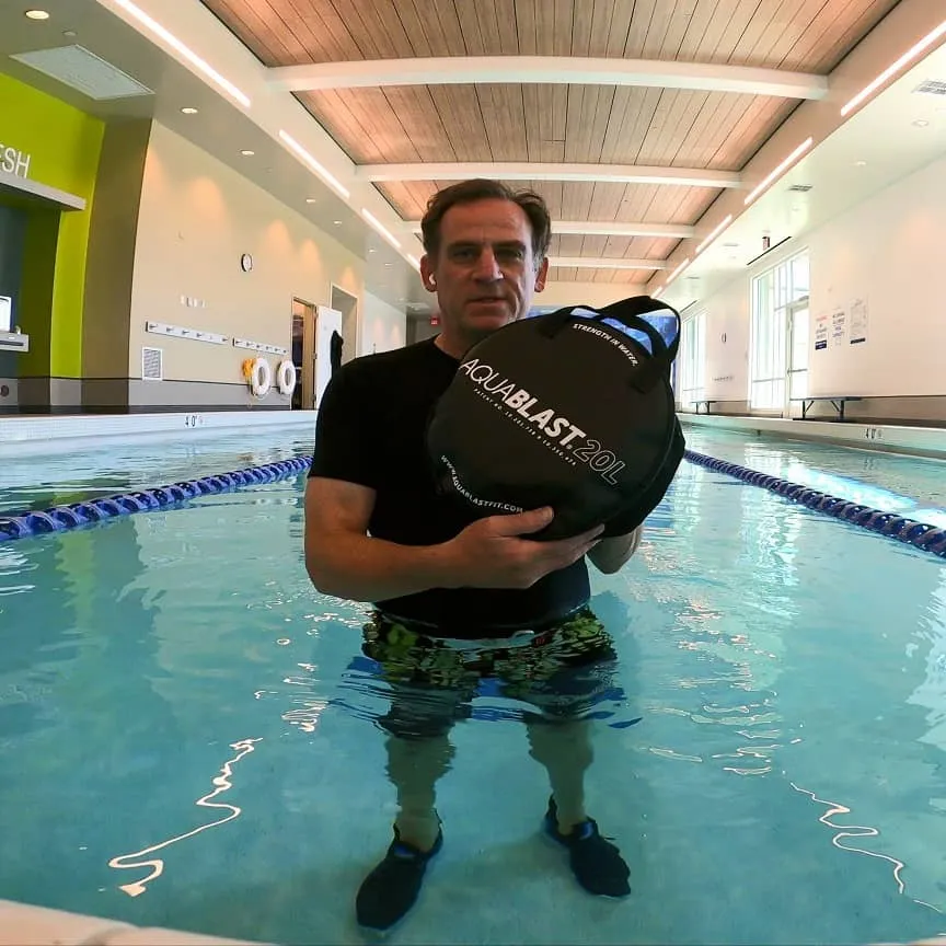 AquaBLAST 20-Liter V2 - Pool Fitness and Punching Bag