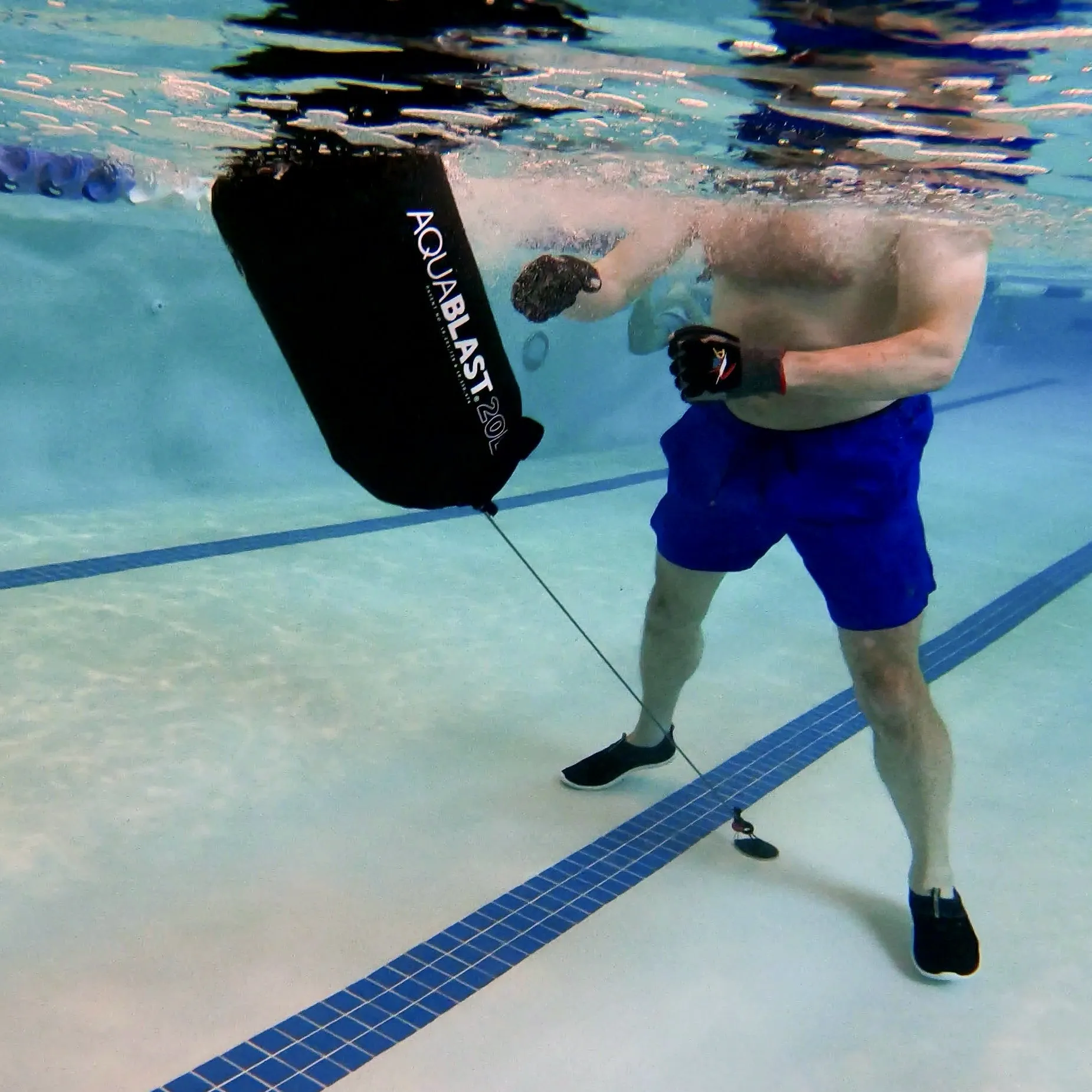 AquaBLAST 20 Liter V2 with Suction Tether System