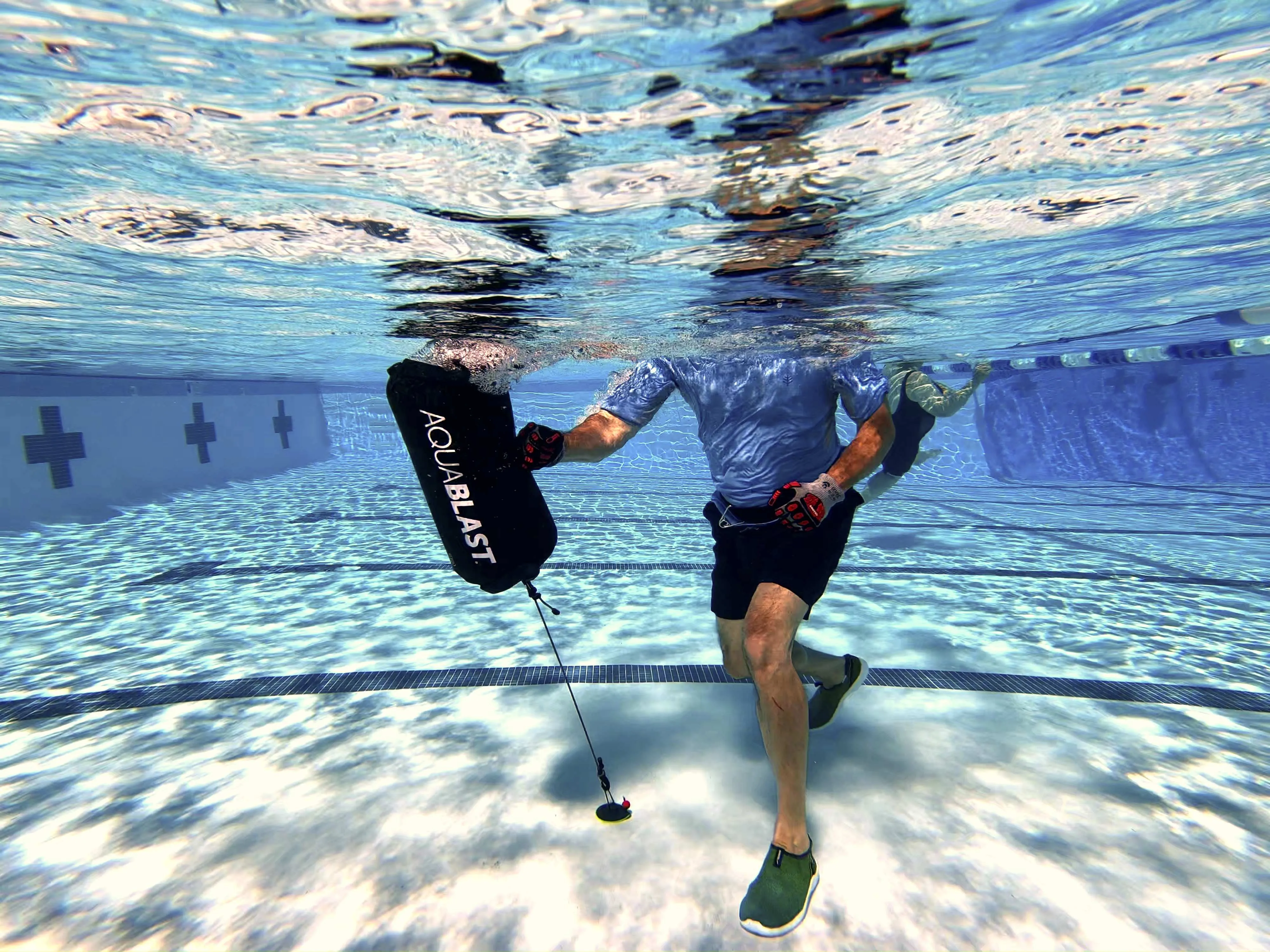 AquaBLAST 20 Liter V2 with Suction Tether System