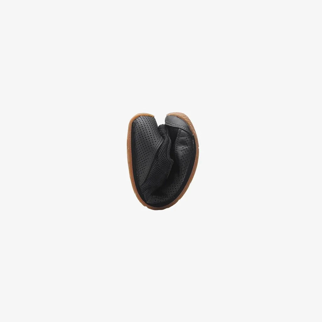 Day 01 Barefoot Sneakers - Black On Gum