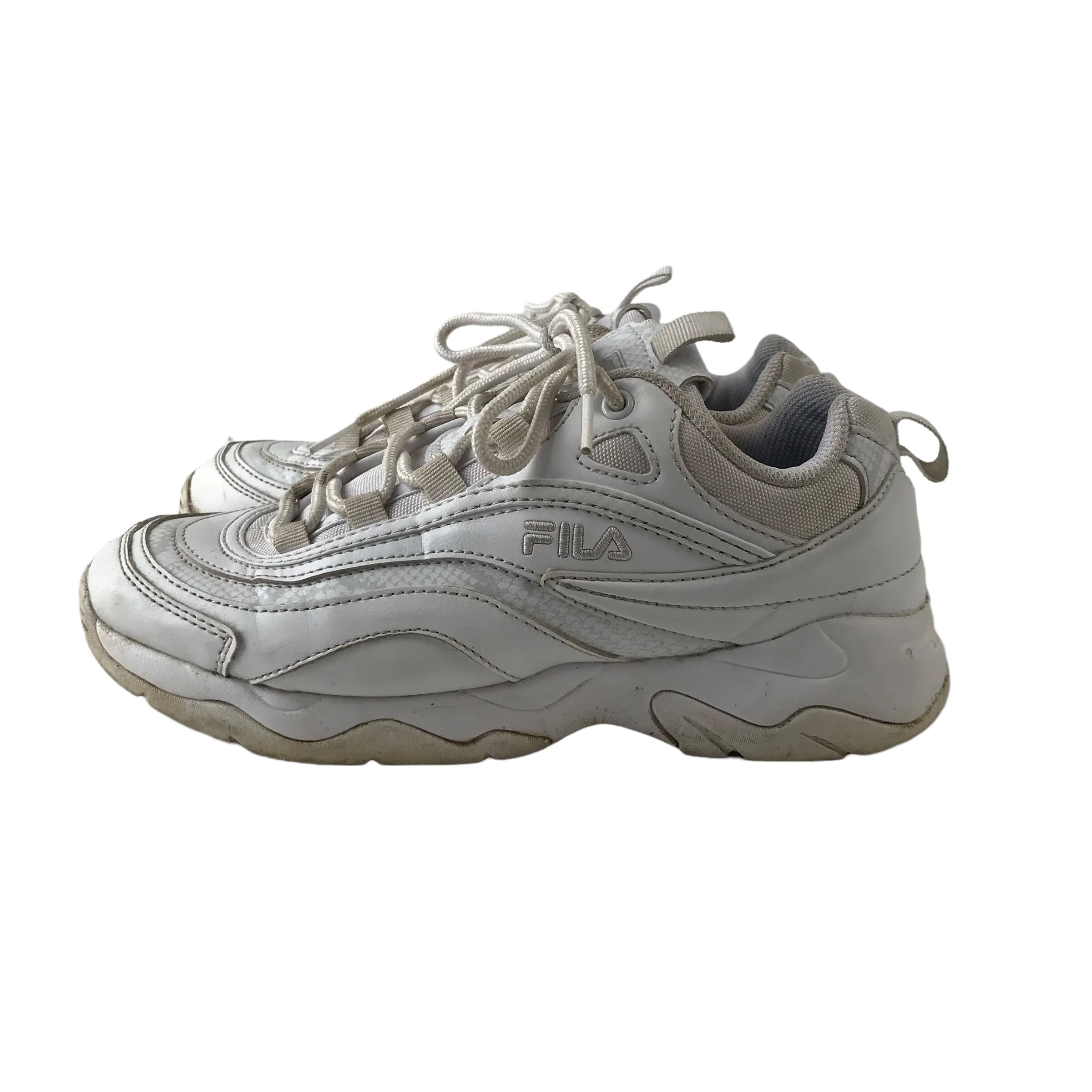 Fila trainers shoe size UK 5 white with laces