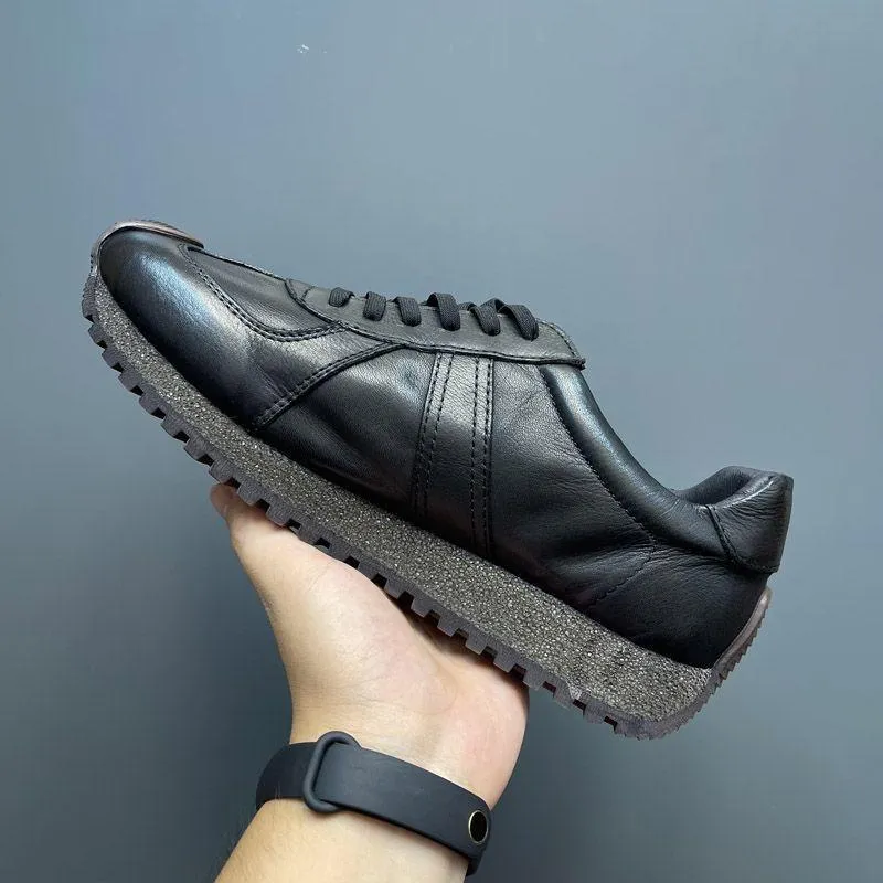 Men's retro genuine leather lightweight sports casual shoes