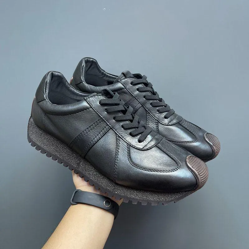 Men's retro genuine leather lightweight sports casual shoes