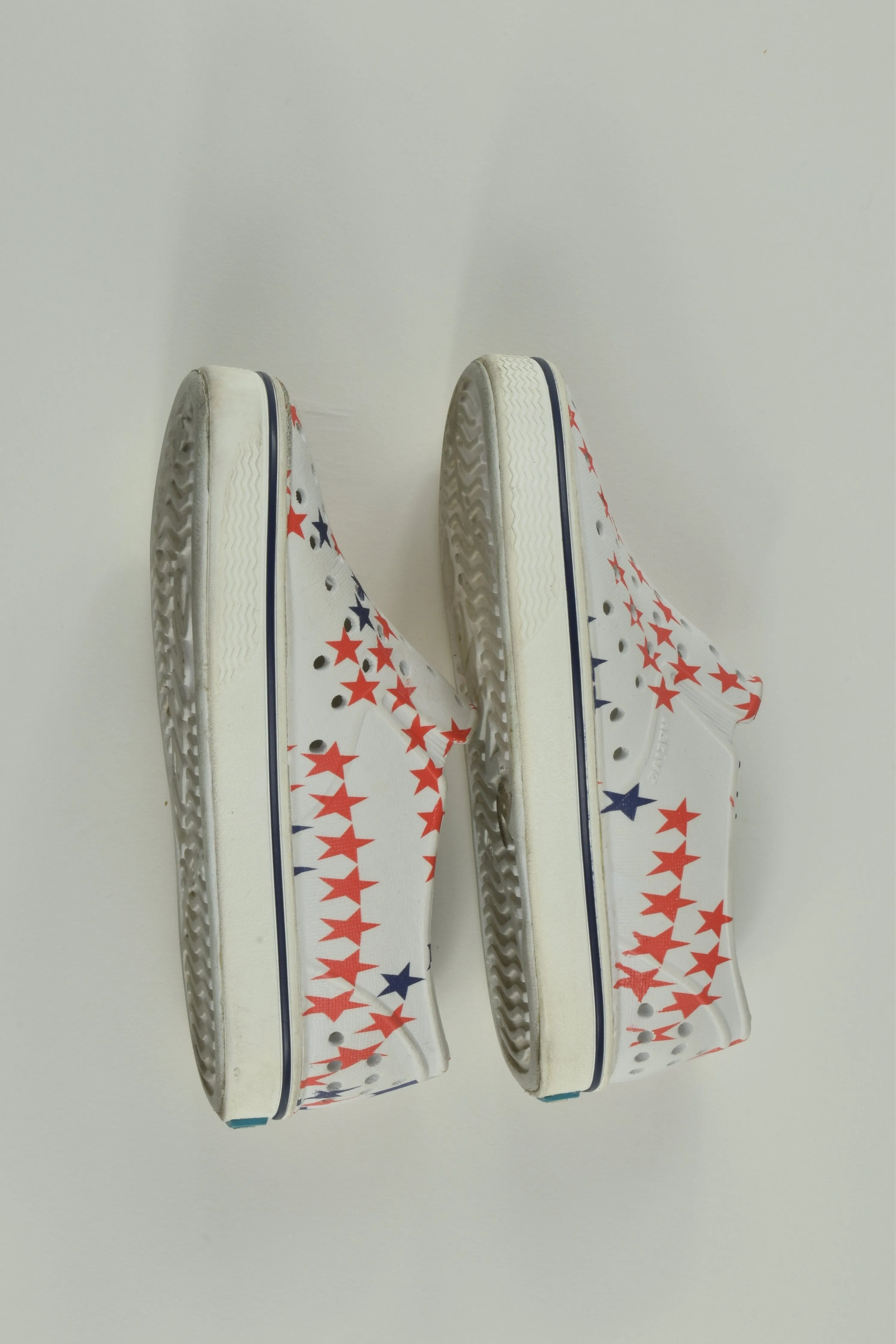 Native Size C9 Stars Shoes