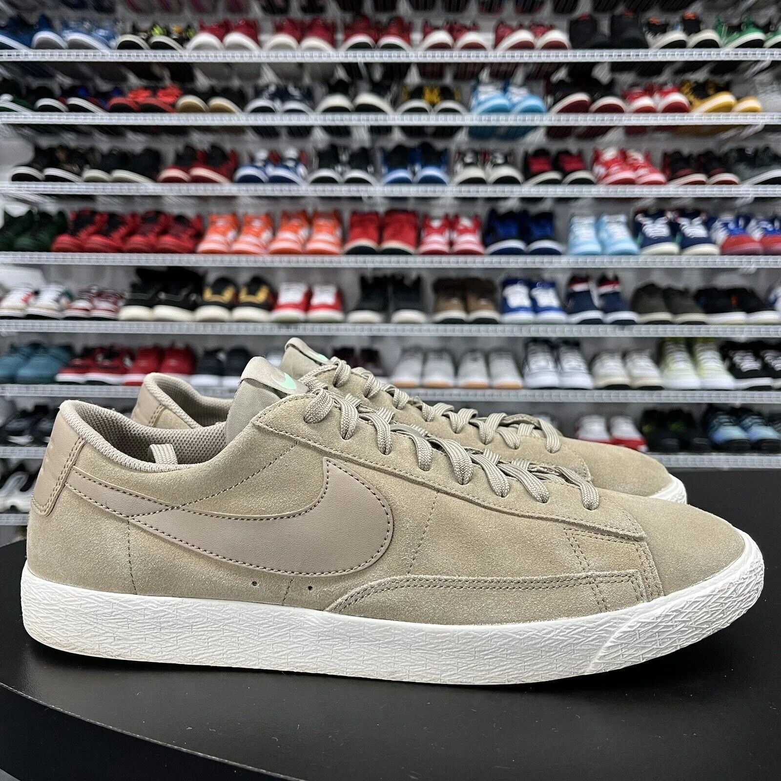 Nike Men's Blazer Low Khaki Fresh Mint 371760-208 Size 12