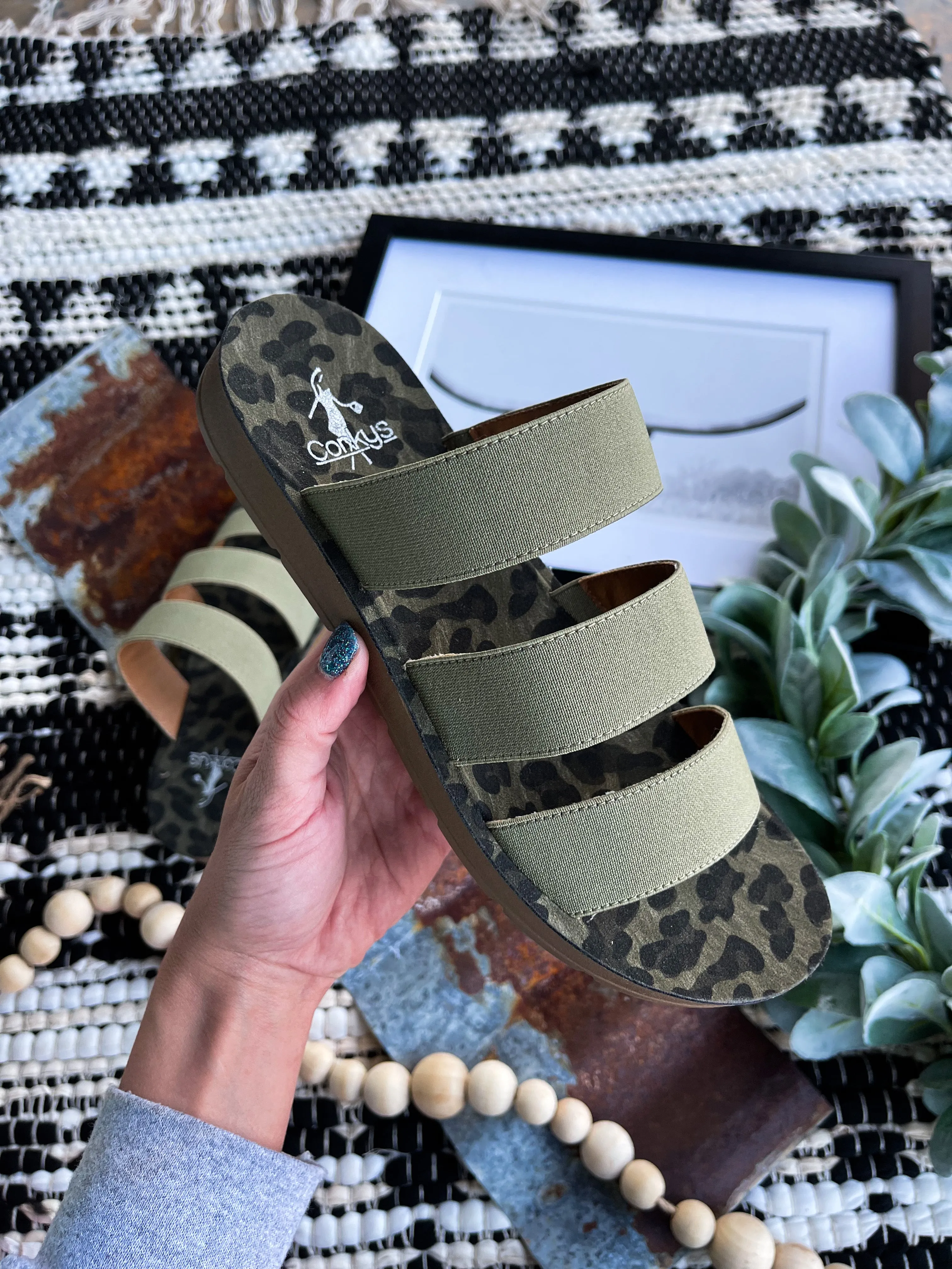 Olive Leopard Dafne by Corkys