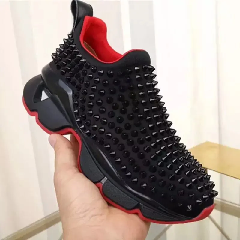 Rivet Slip-On Round Toe Casual Sneakers