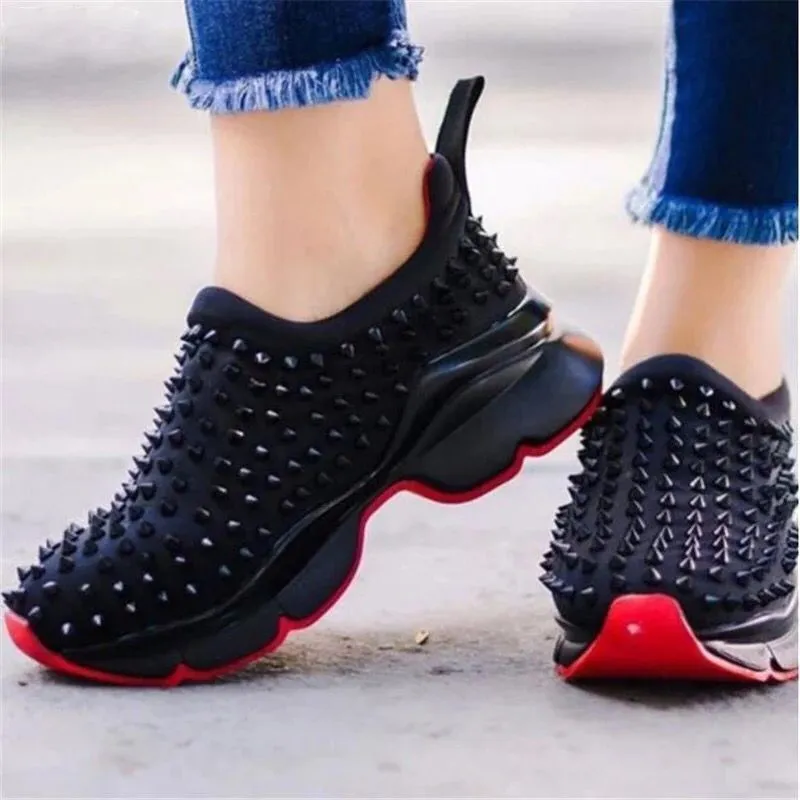 Rivet Slip-On Round Toe Casual Sneakers