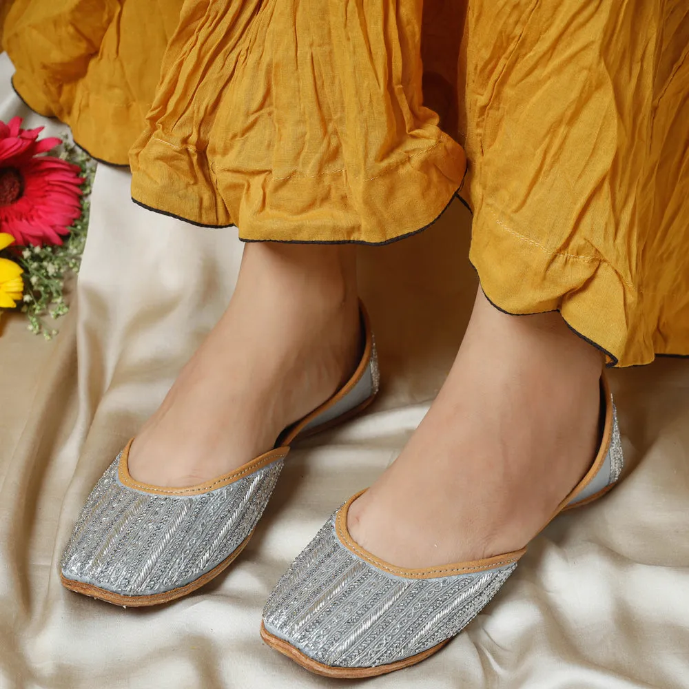 Silver Flint Handstitched Embroidered Jutti