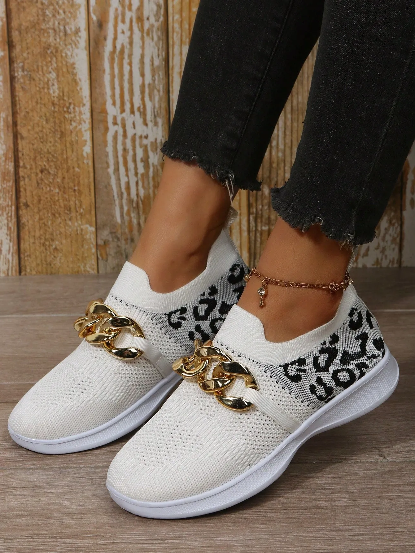 Sporty Running Shoes For Women, Leopard Pattern Chain Decor Fabric Sneakers