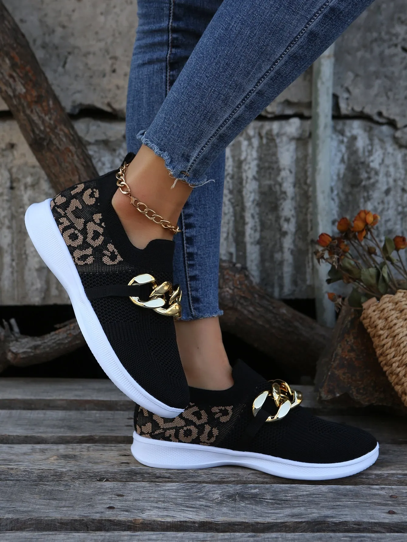 Sporty Running Shoes For Women, Leopard Pattern Chain Decor Fabric Sneakers