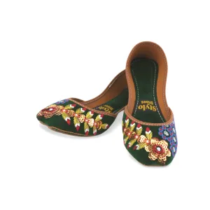 Stylish Velvet Embroidered Khussa for Girls - Traditional Pakistani Footwear with a Modern Twist - 03Khu