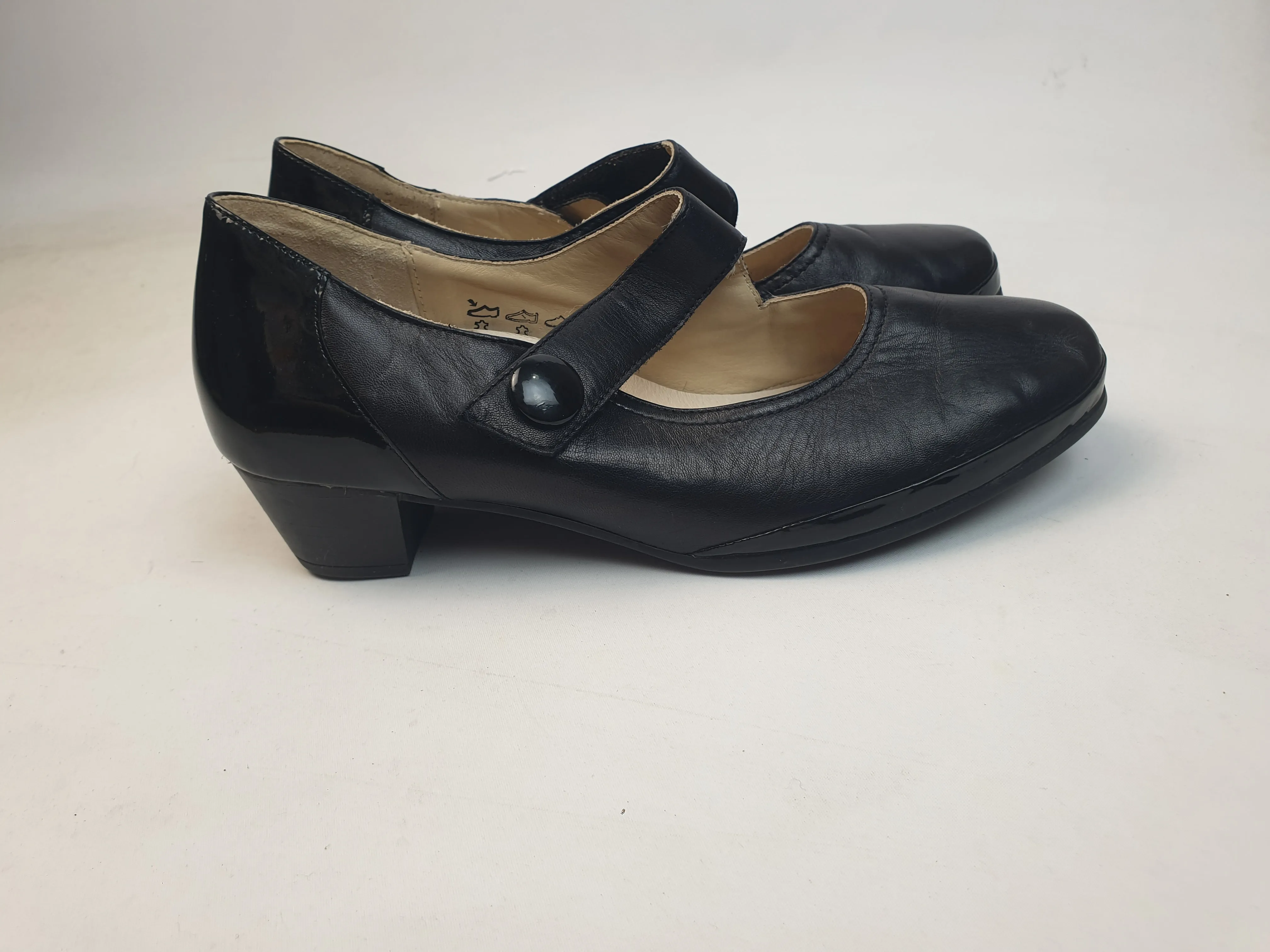 Waldlaufer black low heeled mary jane style shoes size EU 6.5 (fits AU 8.5)
