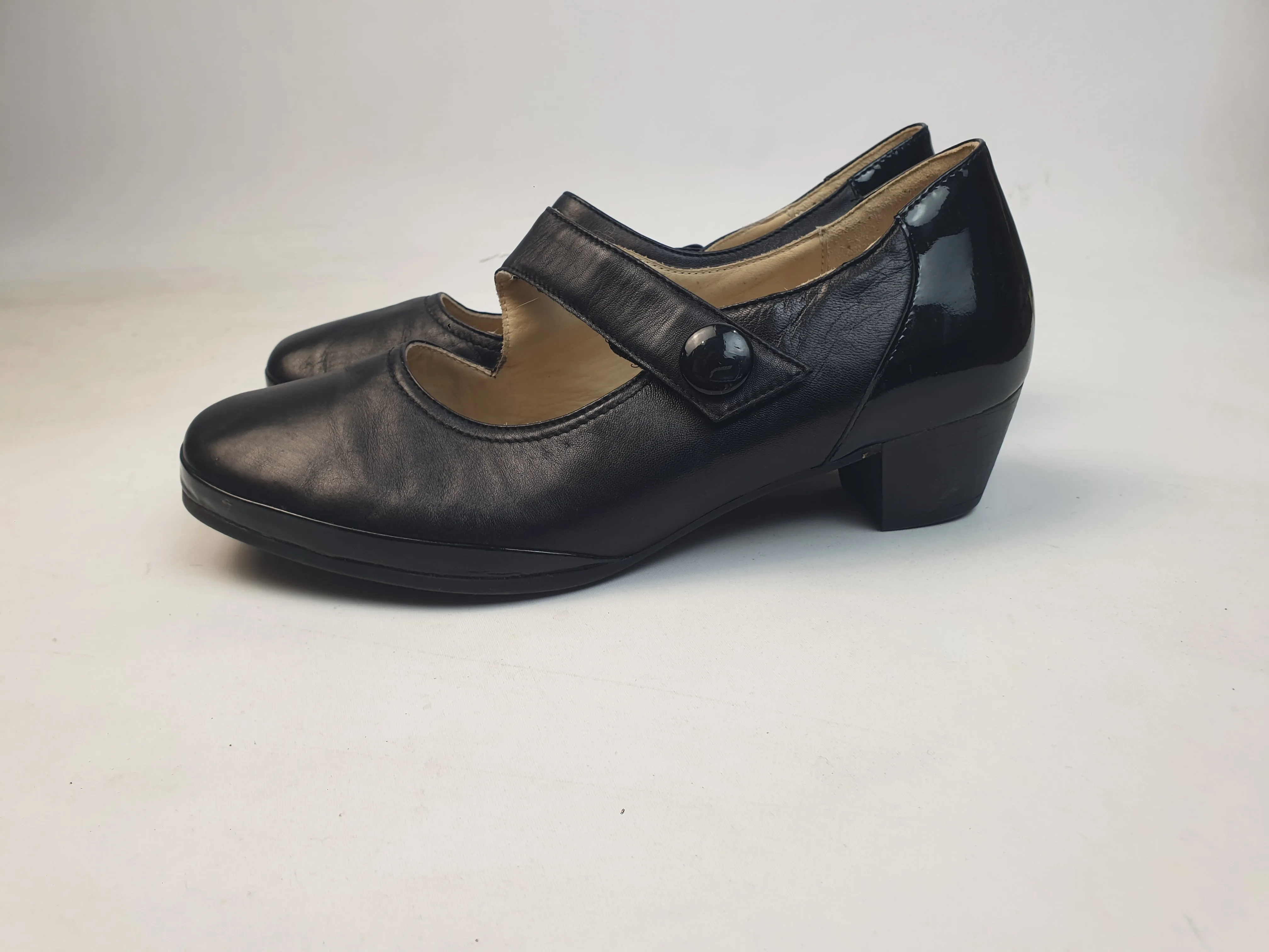 Waldlaufer black low heeled mary jane style shoes size EU 6.5 (fits AU 8.5)