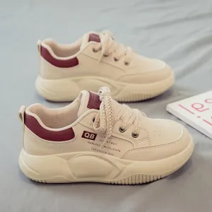 Walking soft casual shoes