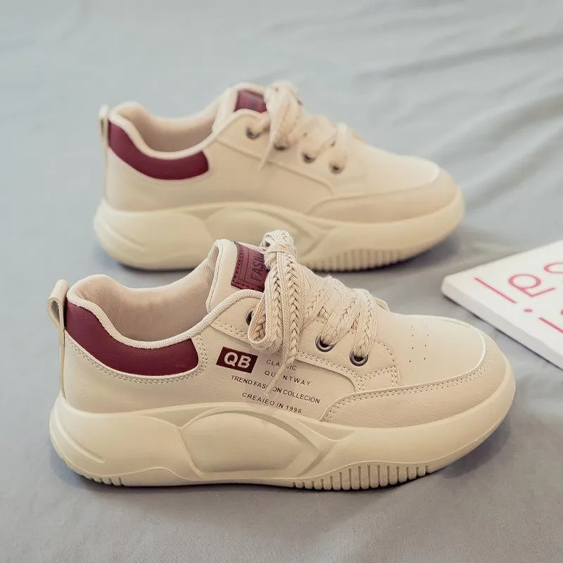 Walking soft casual shoes