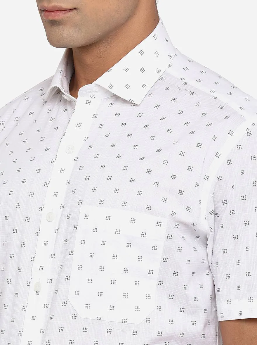 White & Black Printed Regular Fit Formal Shirt | JadeBlue